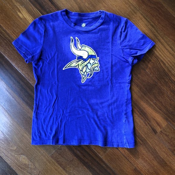Girl's Size 14 Distressed NFL Vikings t-shirt